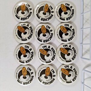 Lot of 12 1970s Vintage Promotional Pinback Buttons (12) "I'M A PINCHER"